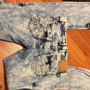 Amethyst Jeans Women's Straight Leg in Light Blue